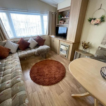 Sandlemere - 6 Berth, 3 Bedroom Caravan Tunstall  Εξωτερικό φωτογραφία
